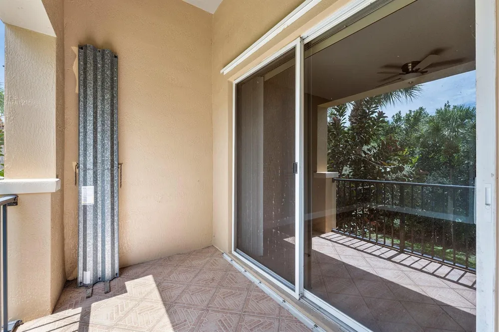 2896 Hidden Hills Road #1002 West Palm Beach, FL 33411