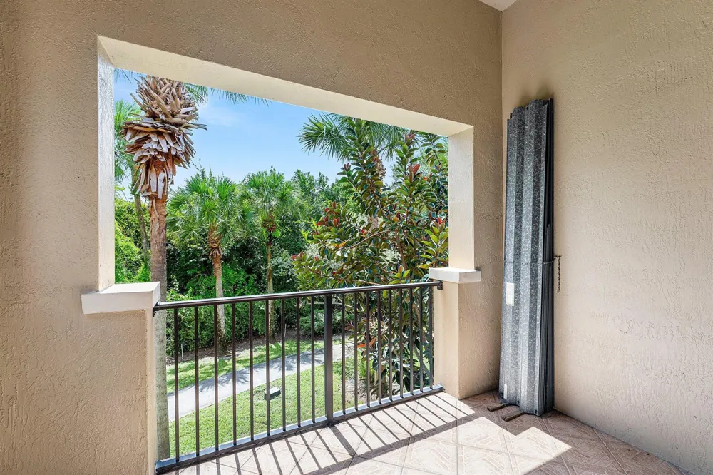 2896 Hidden Hills Road #1002 West Palm Beach, FL 33411
