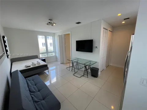 6423 NW 105th Ct #Studio
