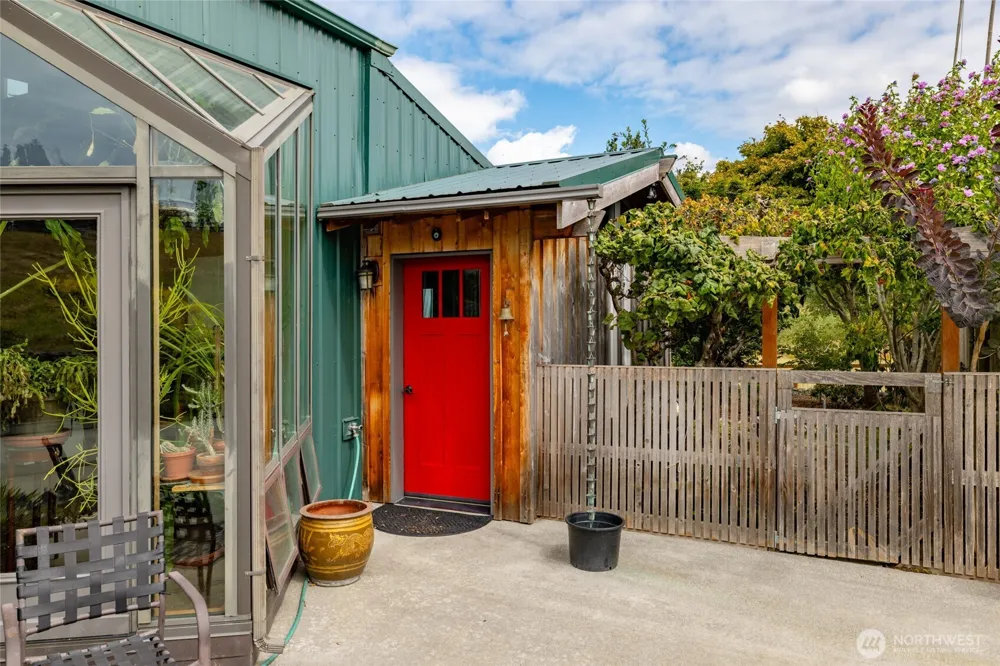 5375 Shore Meadow Road Freeland, WA 98249