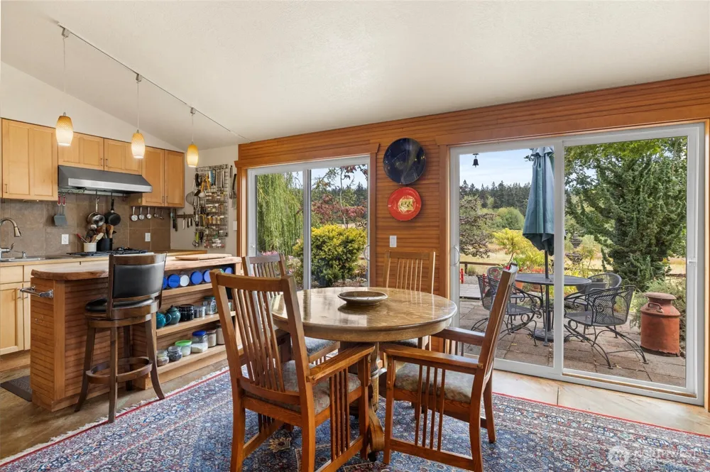 5375 Shore Meadow Road Freeland, WA 98249