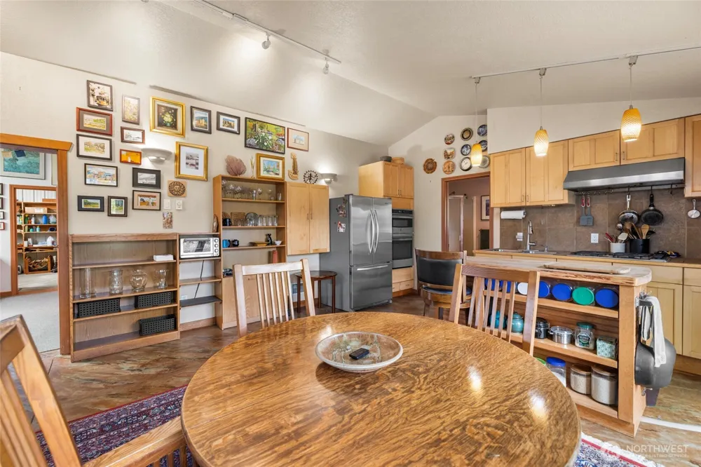 5375 Shore Meadow Road Freeland, WA 98249