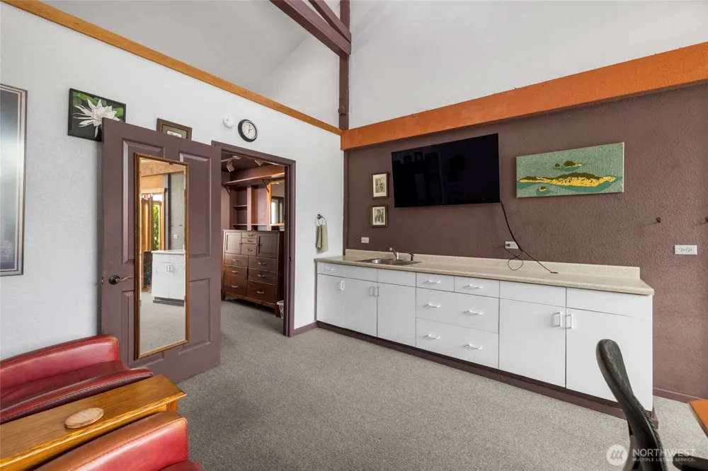 5375 Shore Meadow Road Freeland, WA 98249