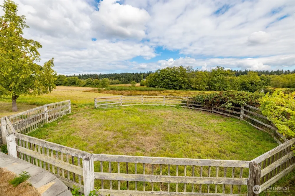 5375 Shore Meadow Road Freeland, WA 98249