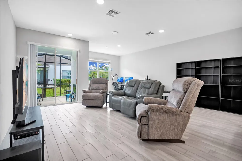 4835 JACKSTAFF WAY Oviedo, FL 32765