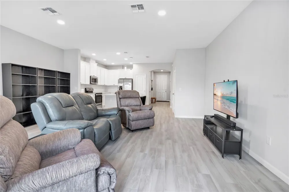 4835 JACKSTAFF WAY Oviedo, FL 32765