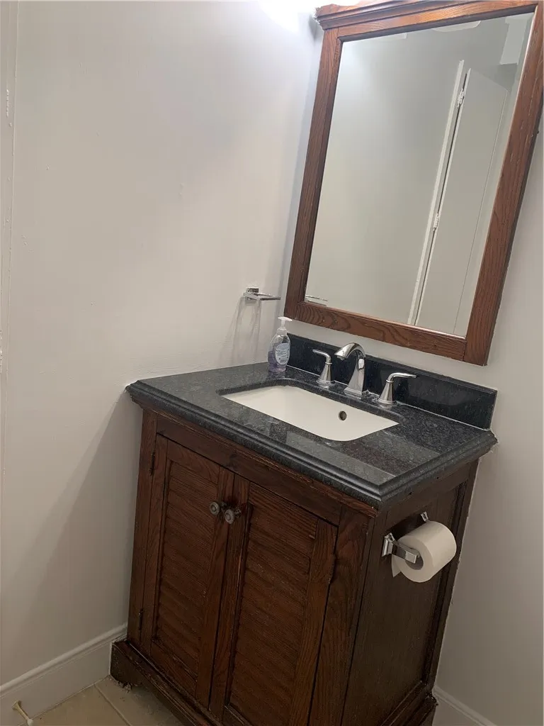 1004 Austin Street #3 Portland, TX 78374