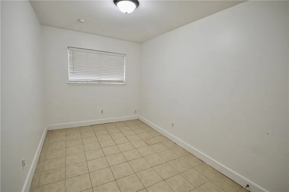 1004 Austin Street #3 Portland, TX 78374