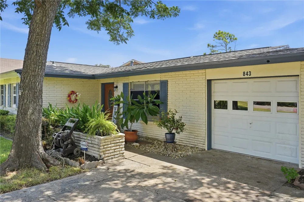 843 S Lamont Street Aransas Pass, TX 78336