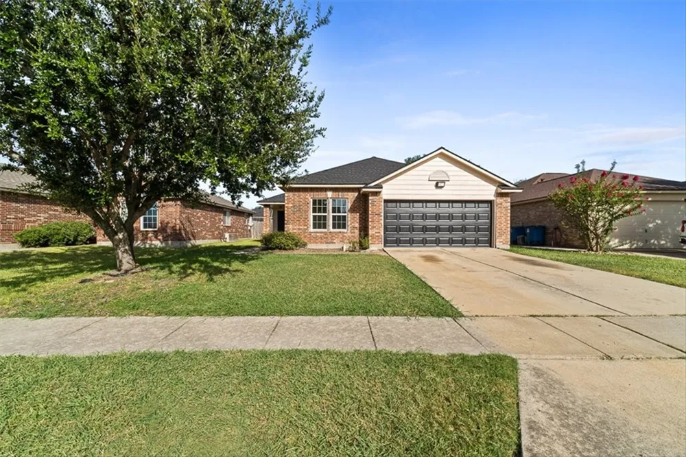 1009 Cupertino Street Portland, TX 78374