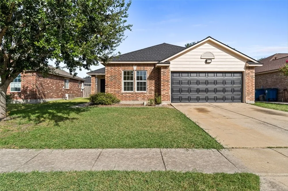 1009 Cupertino Street Portland, TX 78374