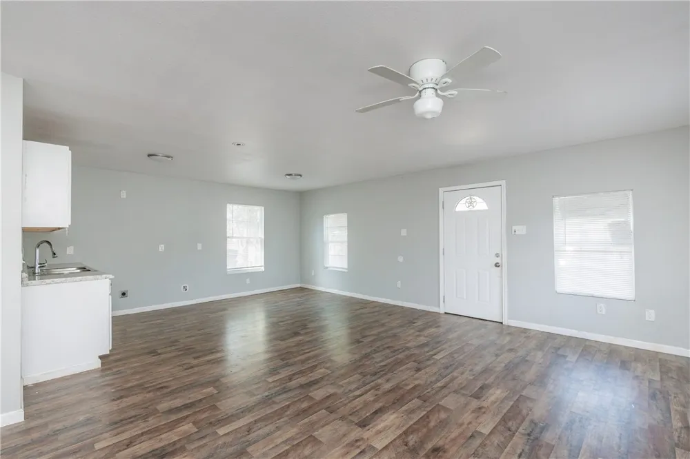 810 11th Street Corpus Christi, TX 78404