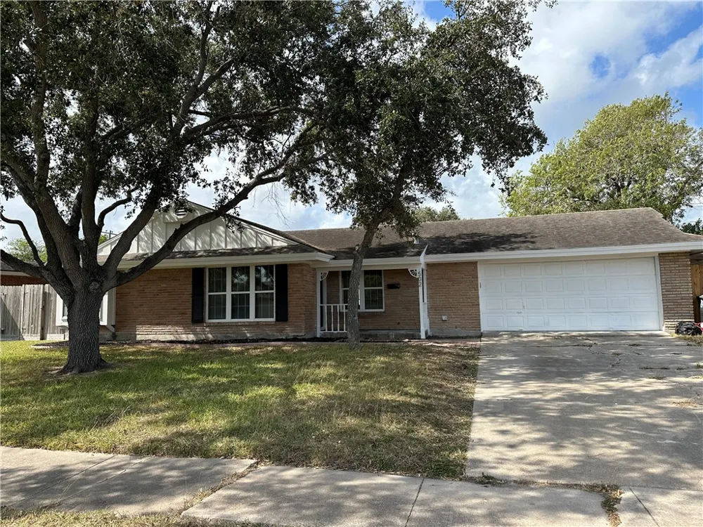 502 Greenway Drive Corpus Christi, TX 78412