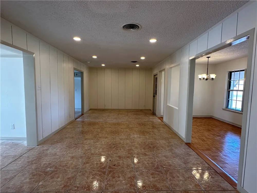 502 Greenway Drive Corpus Christi, TX 78412