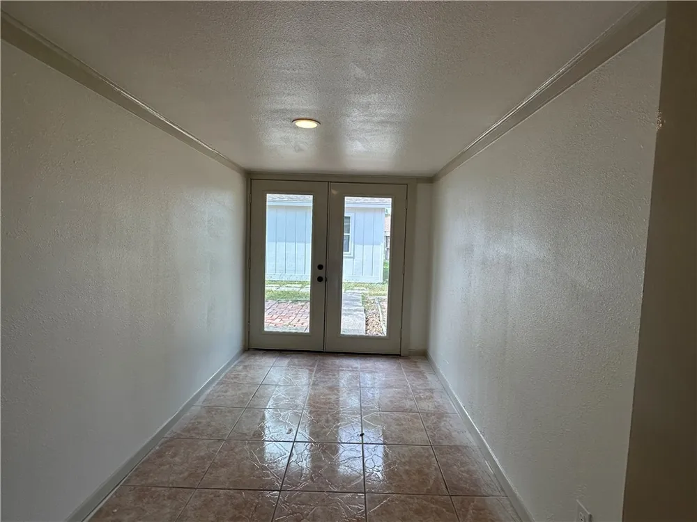 502 Greenway Drive Corpus Christi, TX 78412