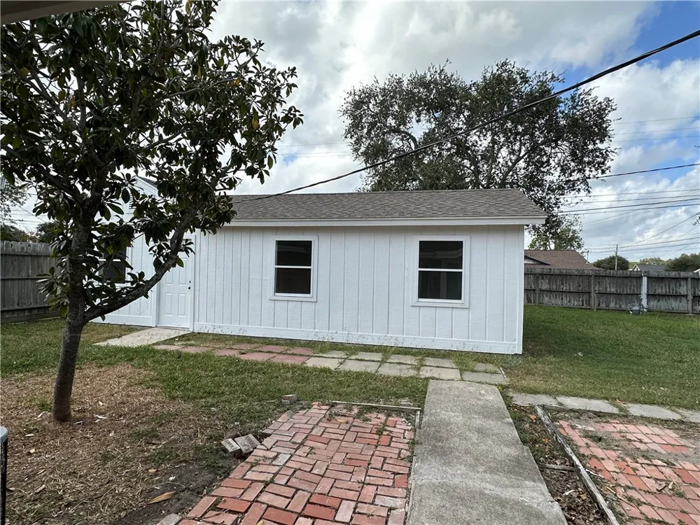 502 Greenway Drive Corpus Christi, TX 78412