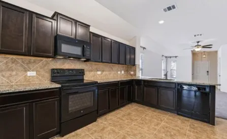328 Circle Way #31E Jarrell, TX 76537