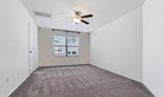 328 Circle Way #31E Jarrell, TX 76537