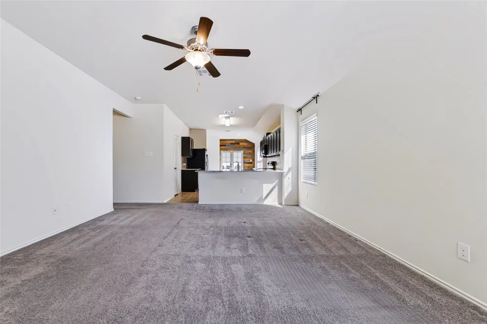 328 Circle Way #31E Jarrell, TX 76537