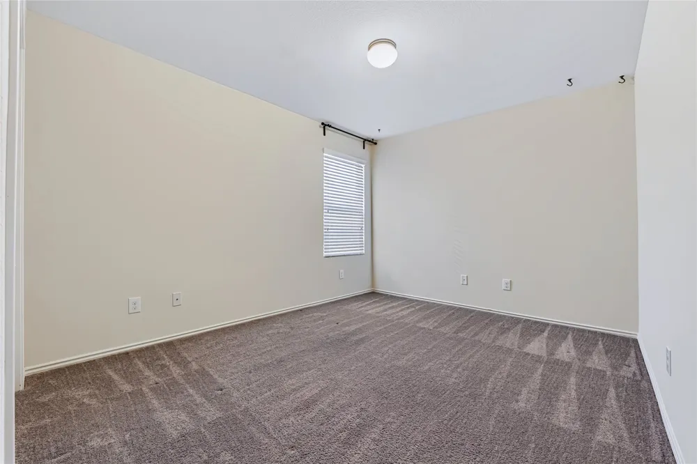 328 Circle Way #31E Jarrell, TX 76537