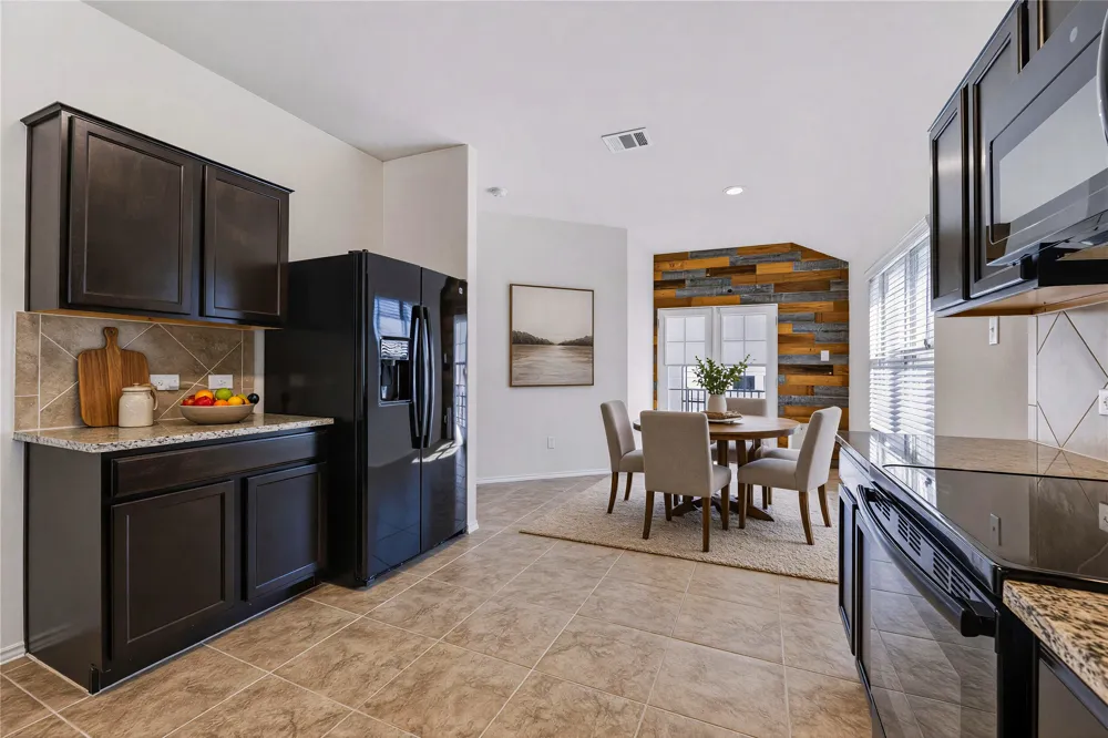 328 Circle Way #31E Jarrell, TX 76537