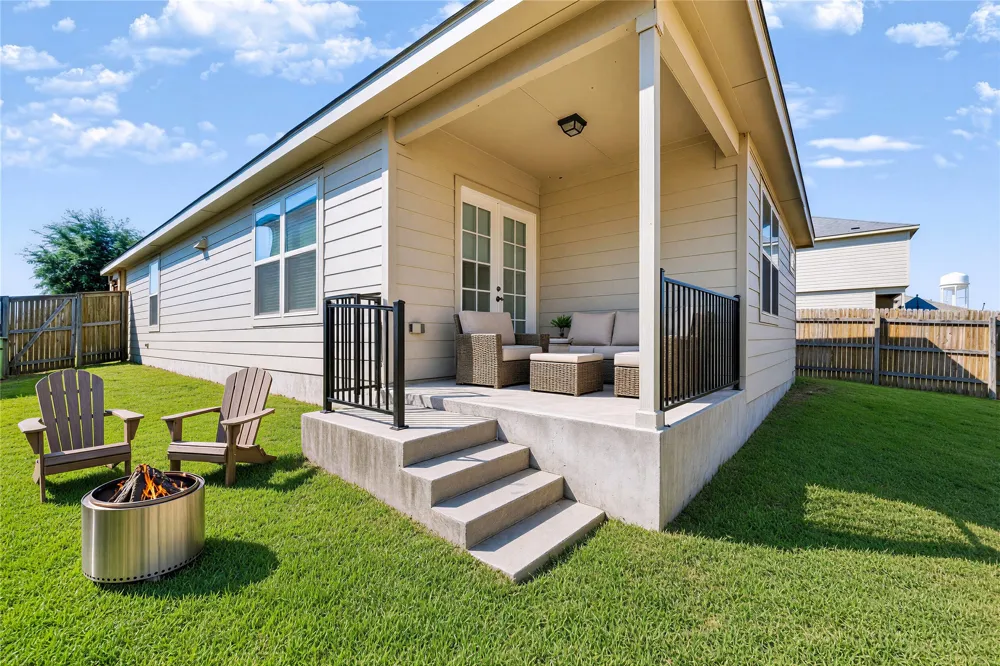 328 Circle Way #31E Jarrell, TX 76537