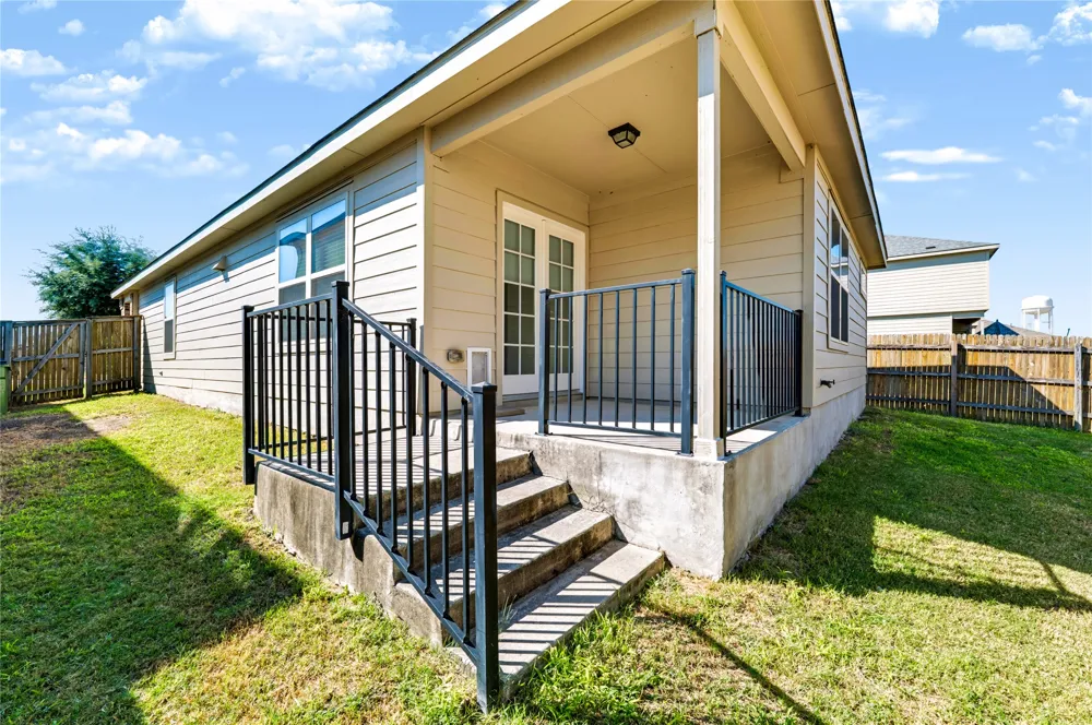 328 Circle Way #31E Jarrell, TX 76537
