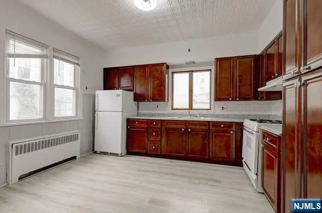 58 Westervelt Avenue 1 Hawthorne, NJ 07506