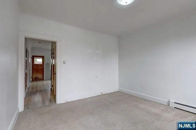 58 Westervelt Avenue 1 Hawthorne, NJ 07506