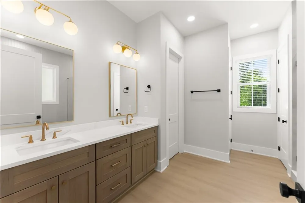 5019 Nichols Drive Flowery Branch, GA 30542