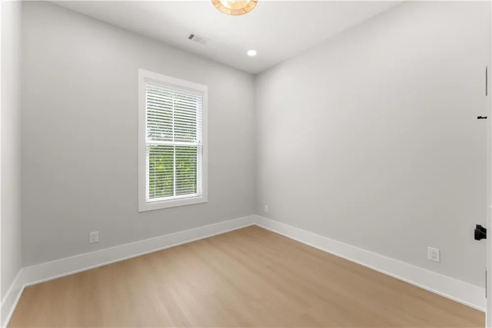 5019 Nichols Drive Flowery Branch, GA 30542