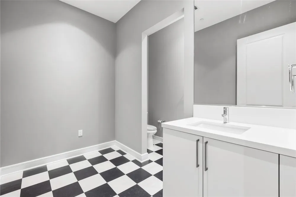 4521 San Felipe Street #2601 Houston, TX 77027