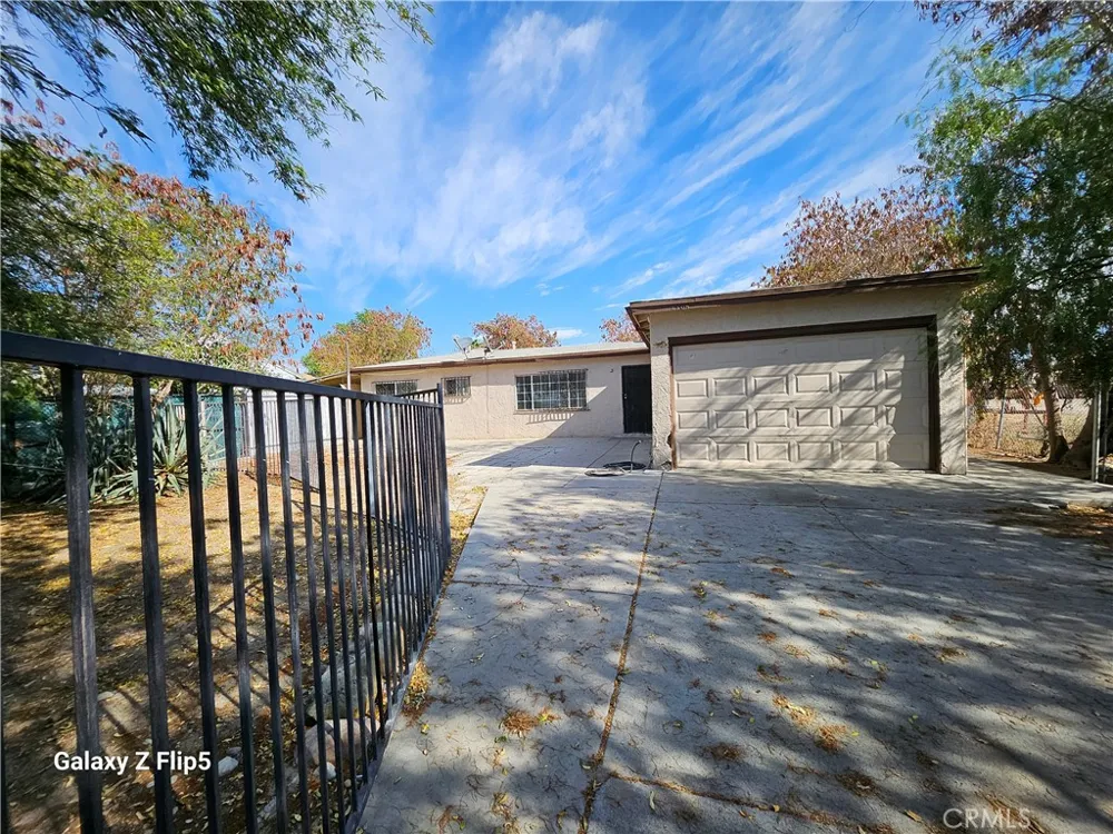 2184 Roosevelt Avenue San Bernardino, CA 92411