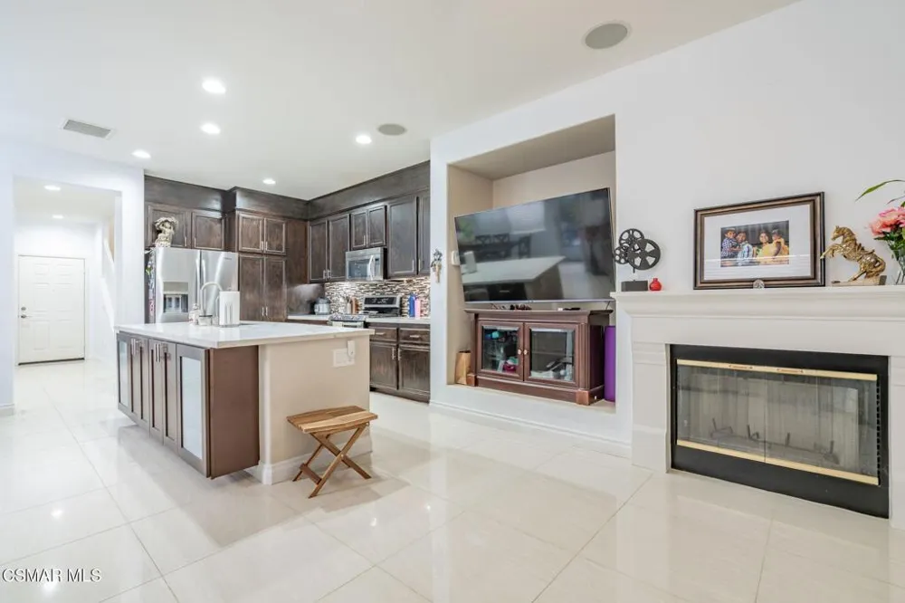 5053 Flagstone Lane Simi Valley, CA 93063