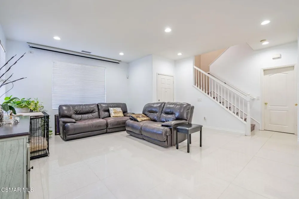 5053 Flagstone Lane Simi Valley, CA 93063