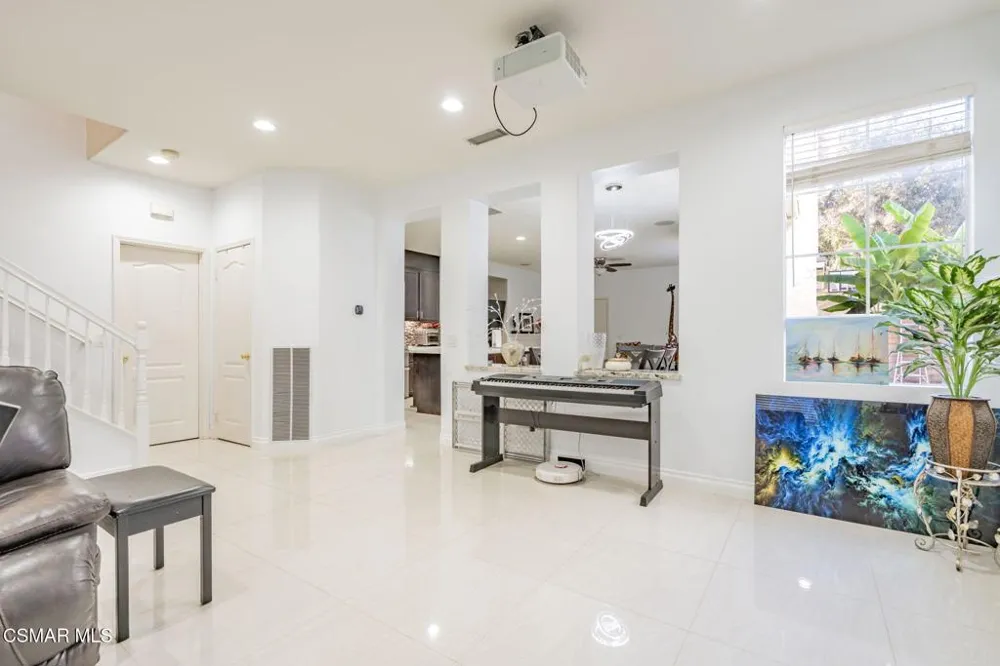 5053 Flagstone Lane Simi Valley, CA 93063
