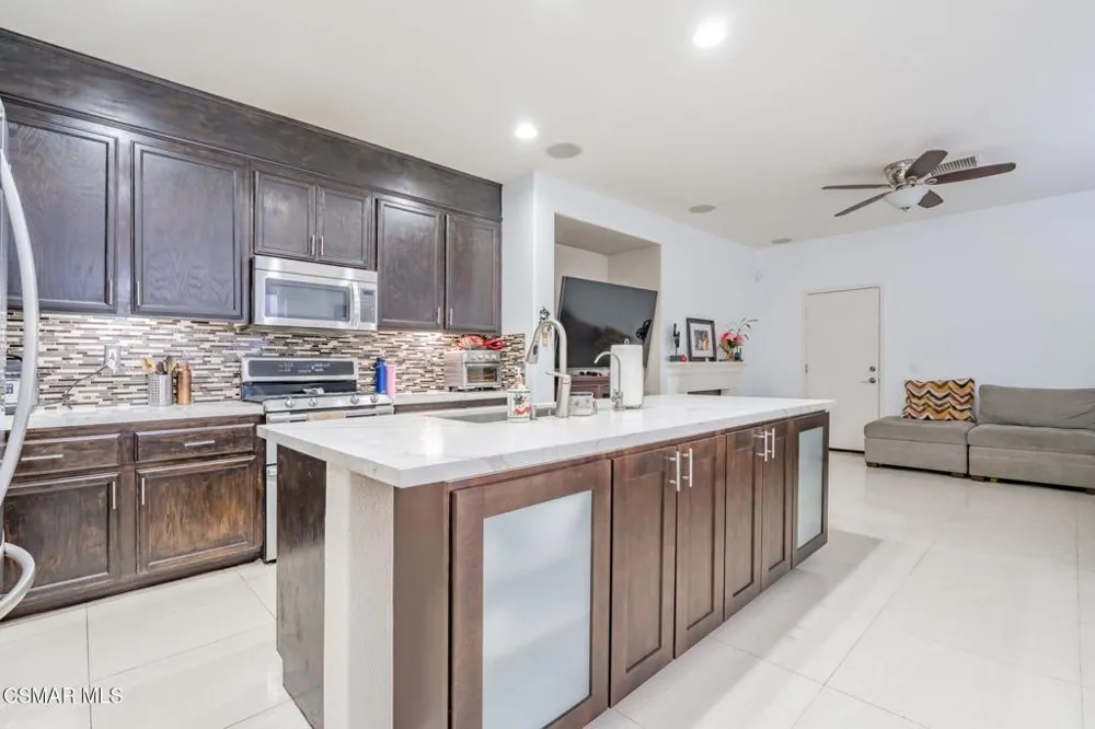 5053 Flagstone Lane Simi Valley, CA 93063