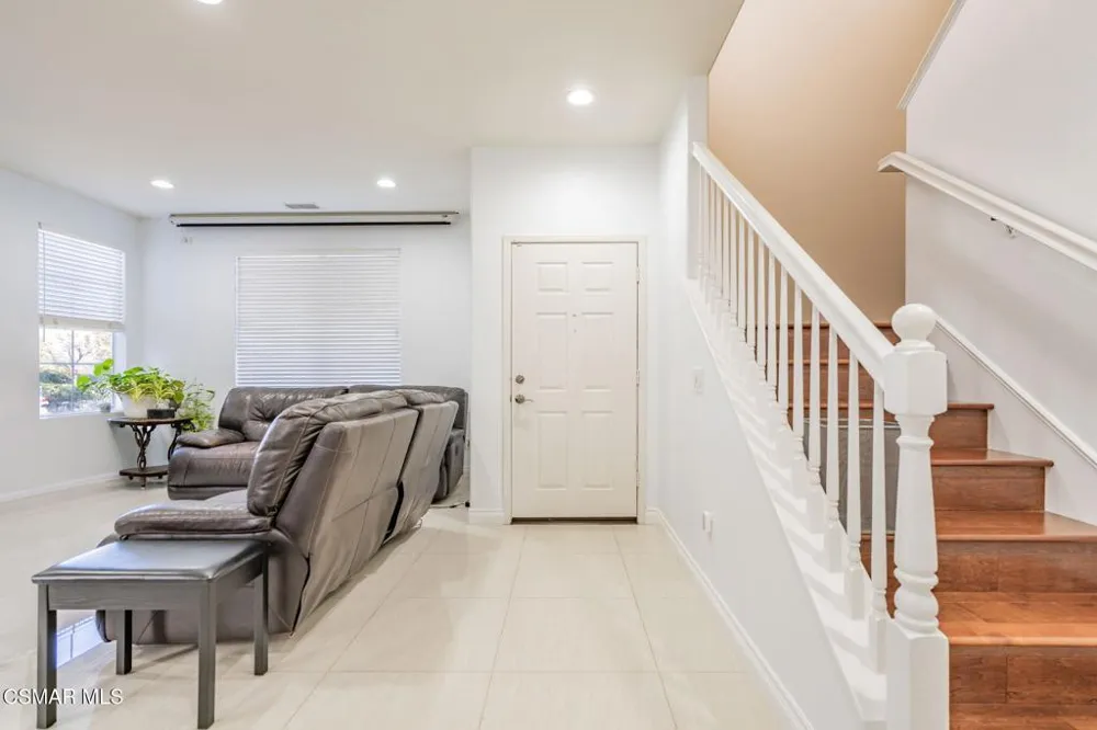 5053 Flagstone Lane Simi Valley, CA 93063