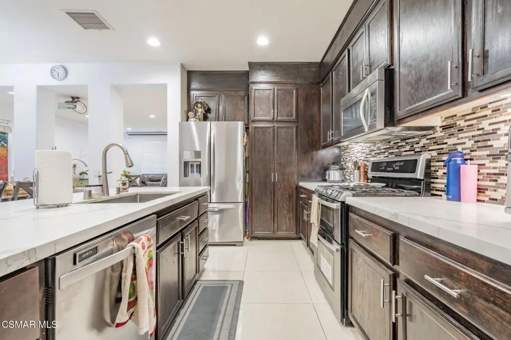 5053 Flagstone Lane Simi Valley, CA 93063