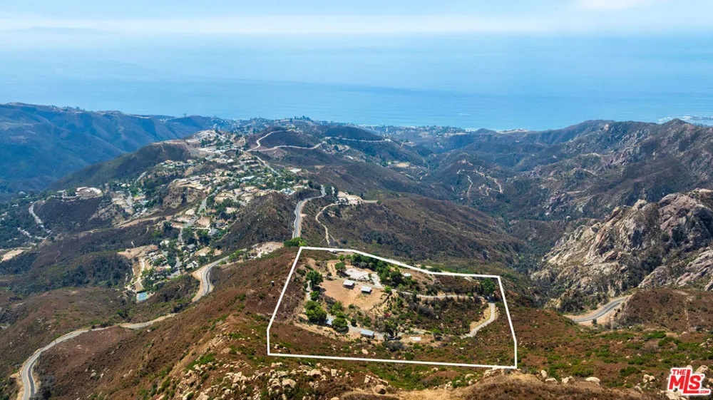 1301 Via Taz Malibu, CA 90265