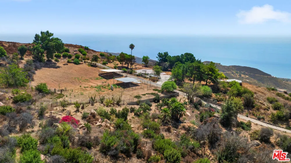 1301 Via Taz Malibu, CA 90265