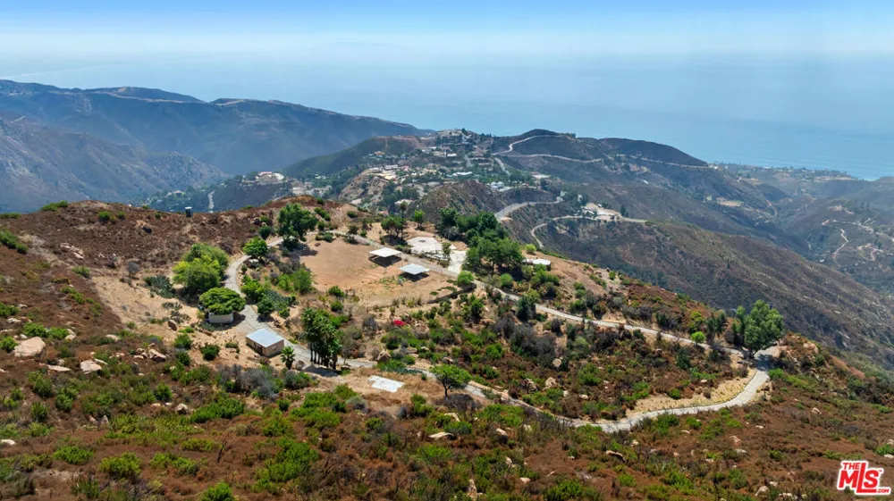 1301 Via Taz Malibu, CA 90265