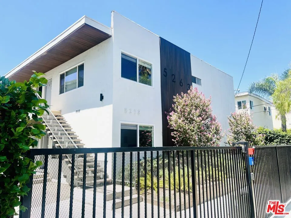 5263 Riverton Avenue #8 North Hollywood, CA 91601