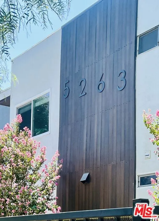 5263 Riverton Avenue #8 North Hollywood, CA 91601