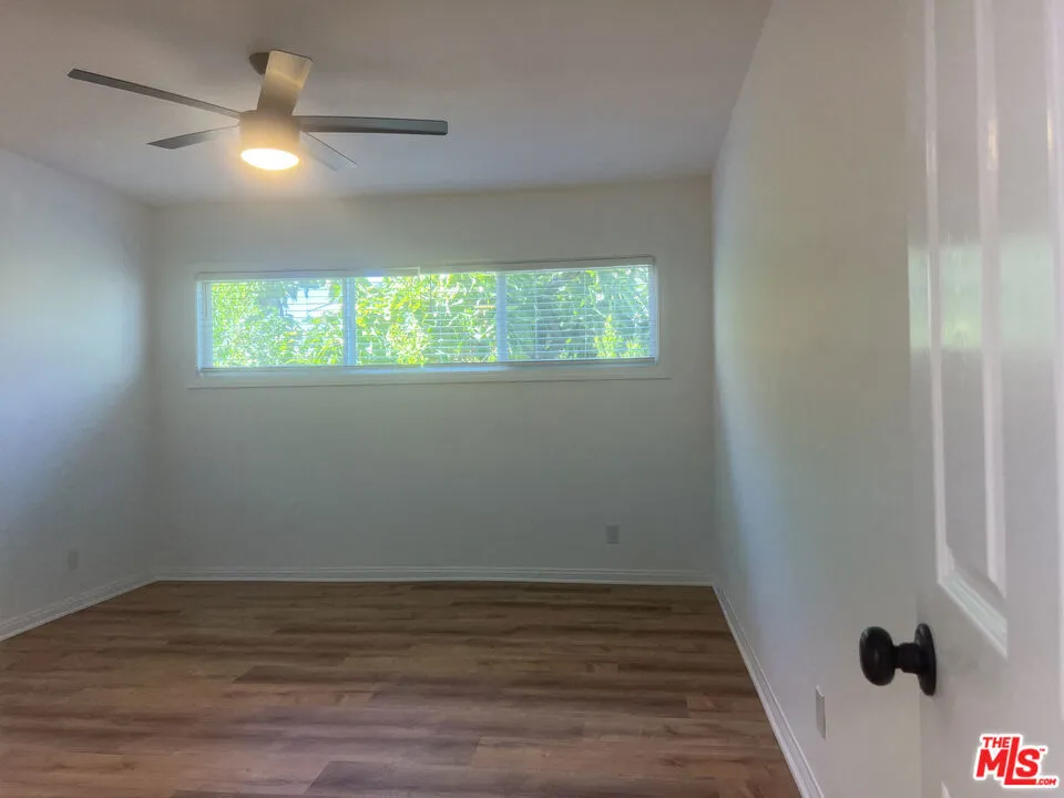 5263 Riverton Avenue #8 North Hollywood, CA 91601