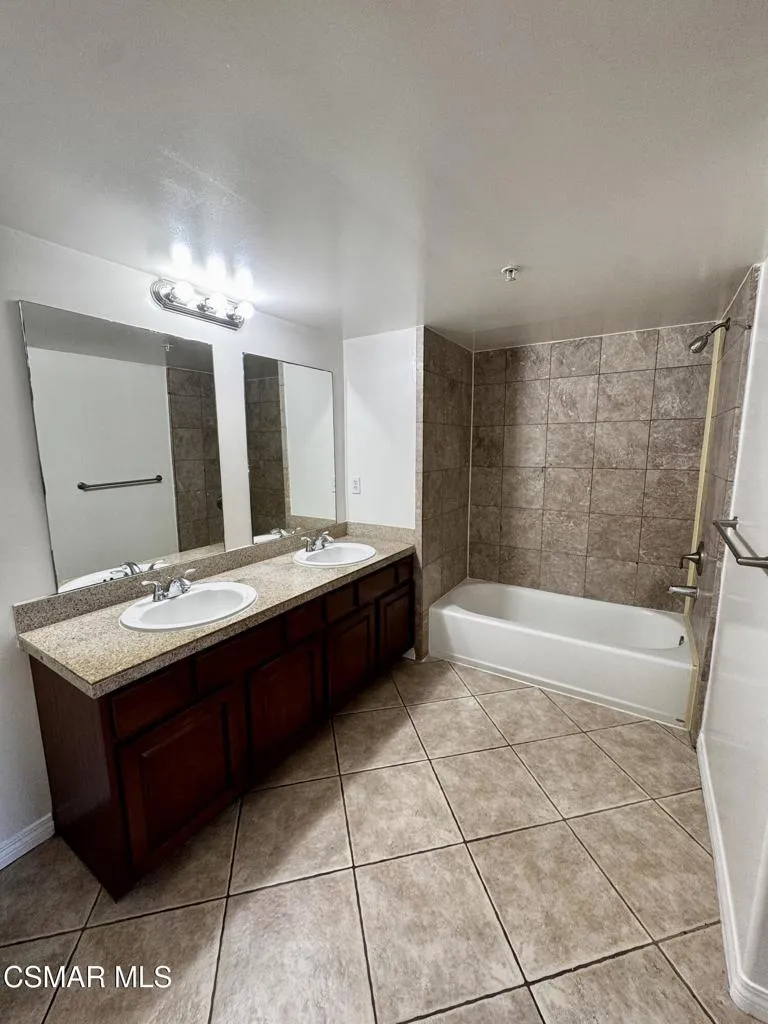 13525 Vanowen Street #106 Van Nuys, CA 91405