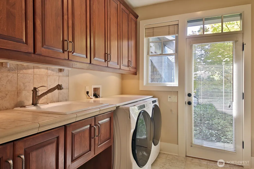 2382 Soundview Drive Langley, WA 98260