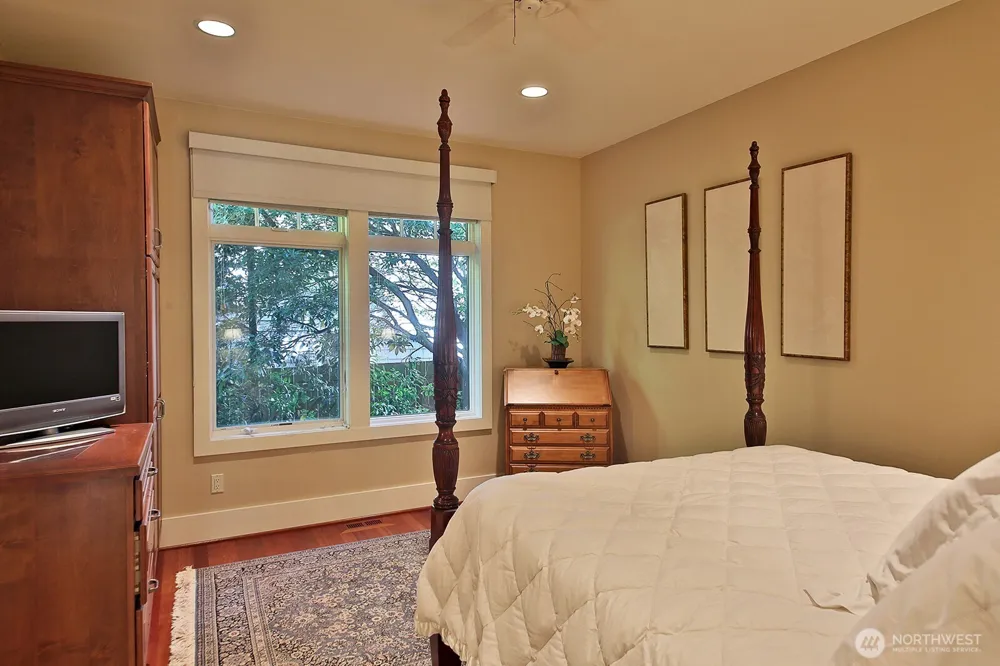 2382 Soundview Drive Langley, WA 98260