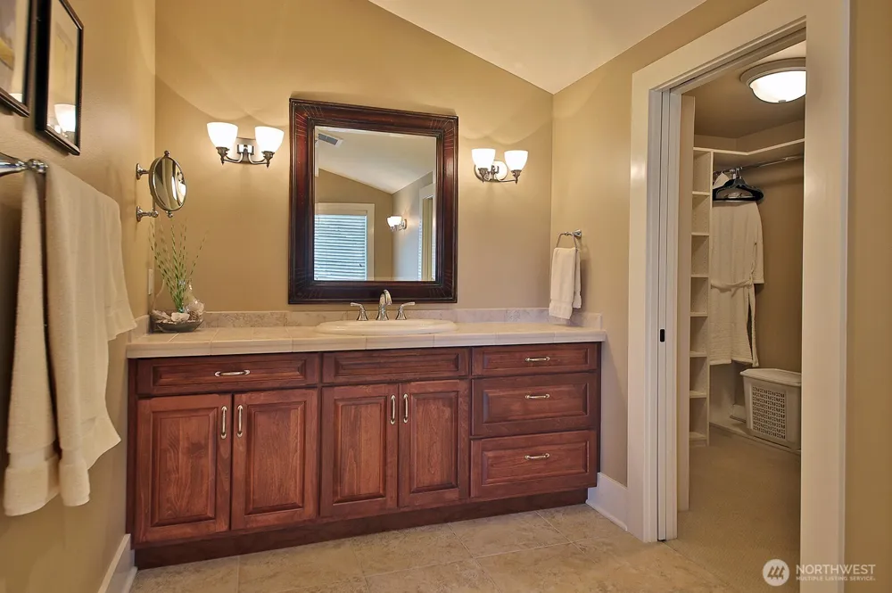 2382 Soundview Drive Langley, WA 98260