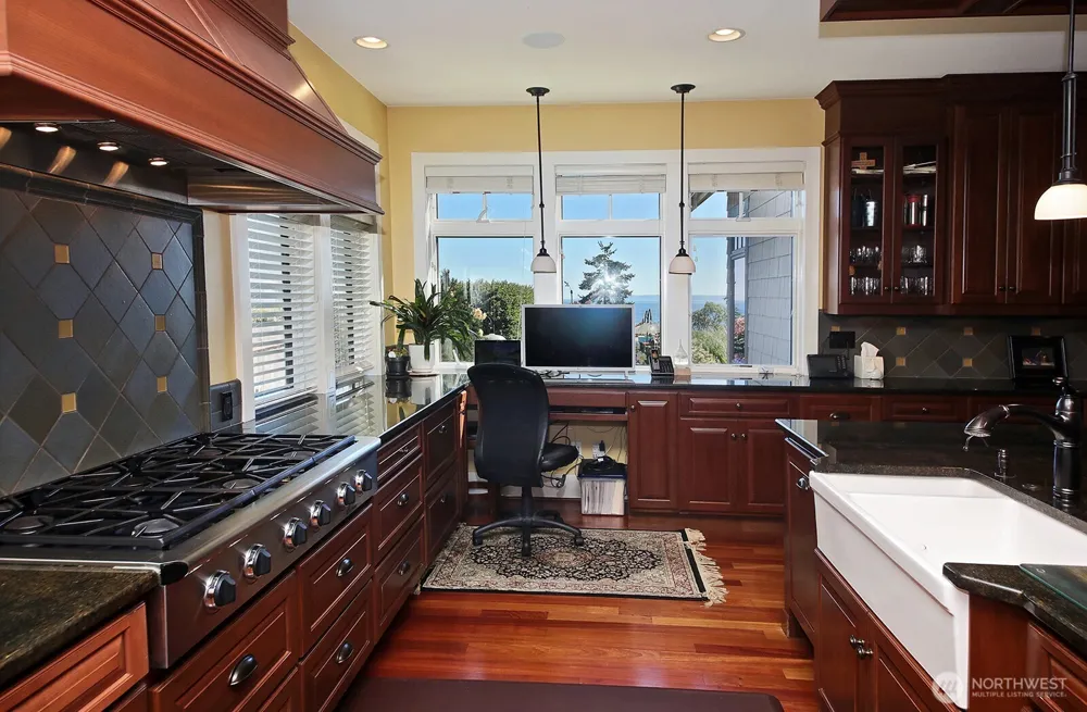 2382 Soundview Drive Langley, WA 98260